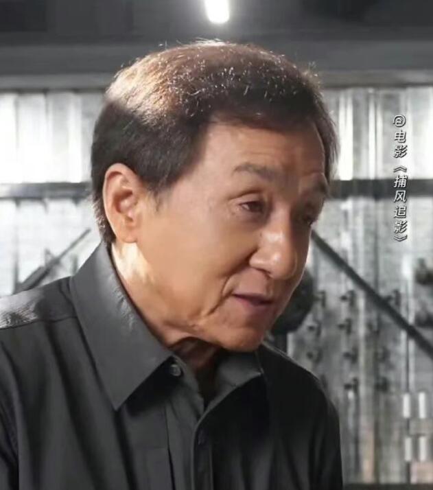 成龙时隔21年再演警察 网友:第一次对成龙71岁有了实感